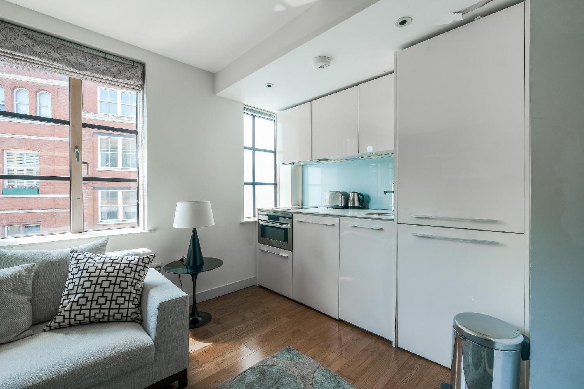 Central Servised Apartments On Artillery Lane London Bagian luar foto