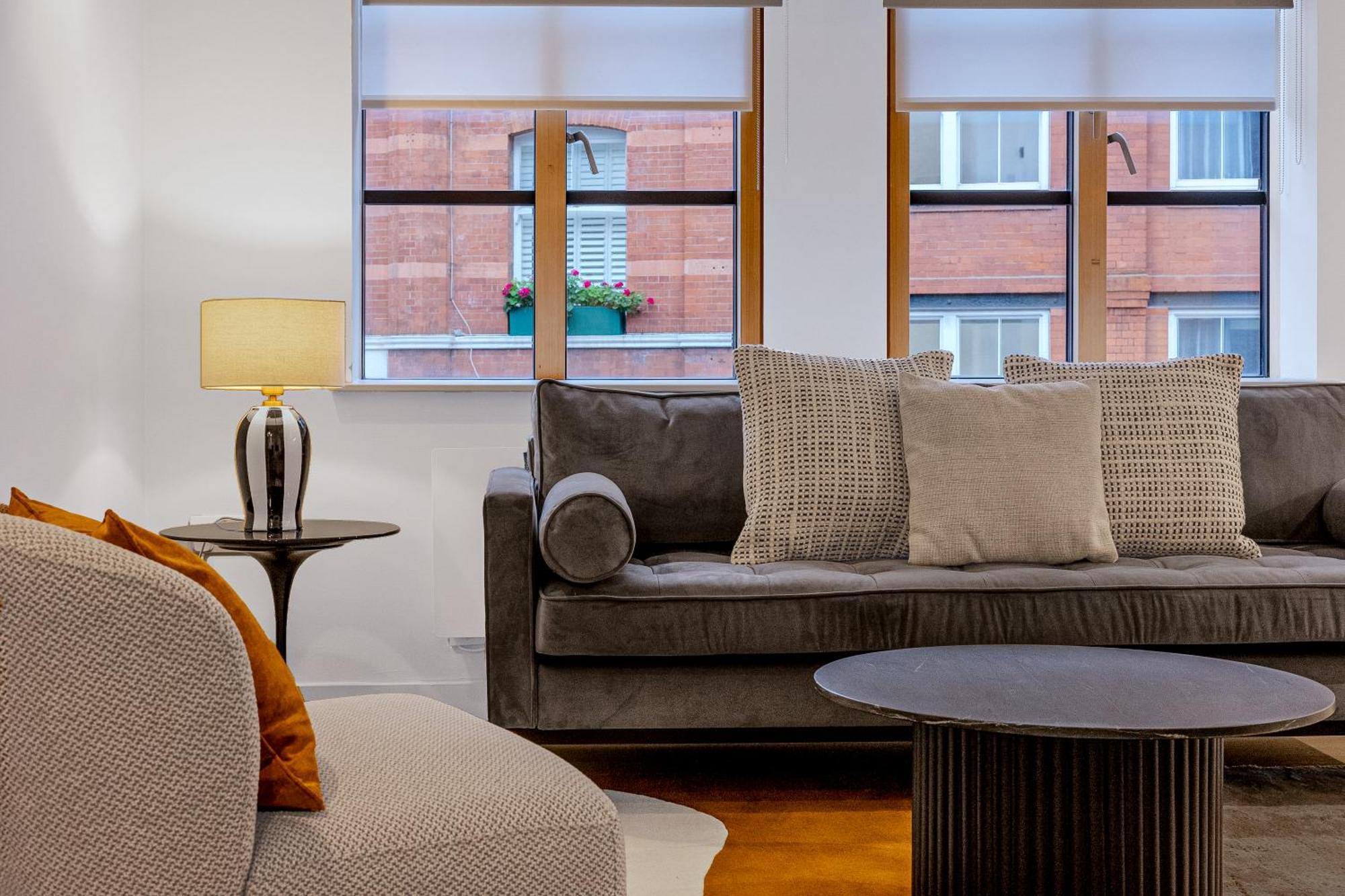Central Servised Apartments On Artillery Lane London Bagian luar foto