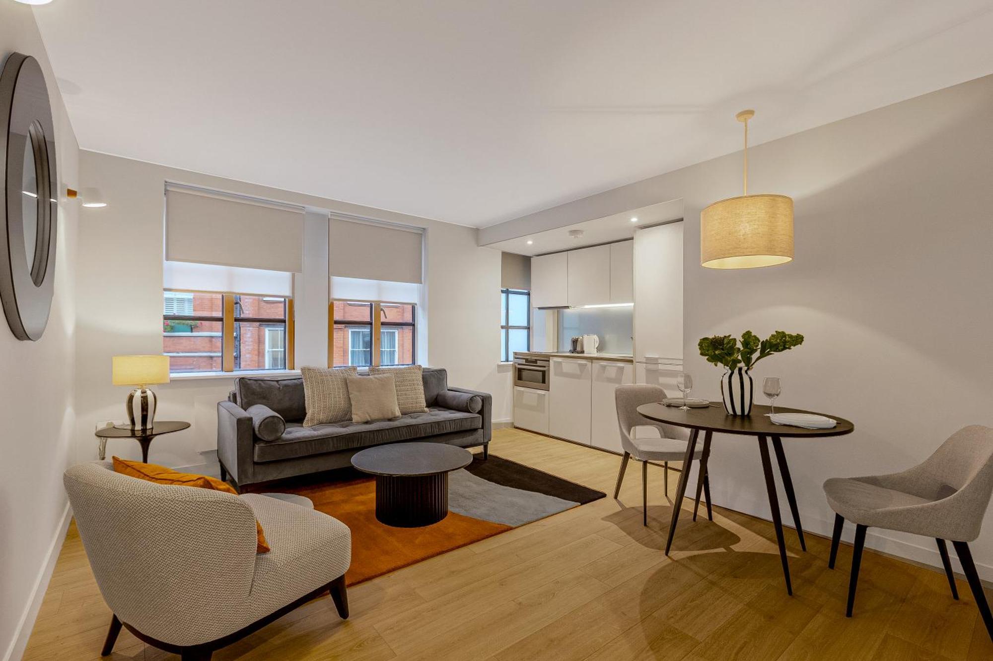 Central Servised Apartments On Artillery Lane London Bagian luar foto