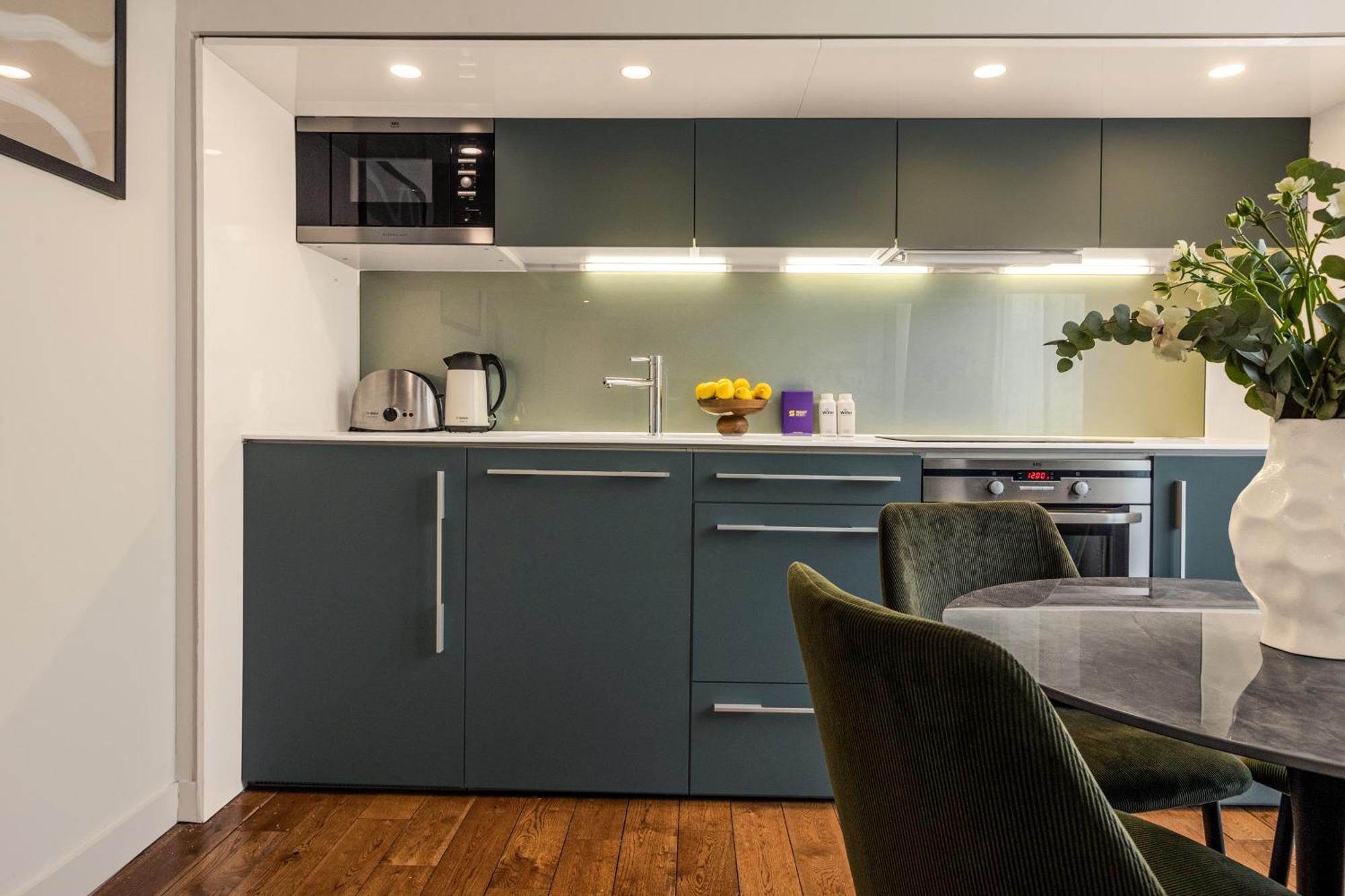 Central Servised Apartments On Artillery Lane London Bagian luar foto