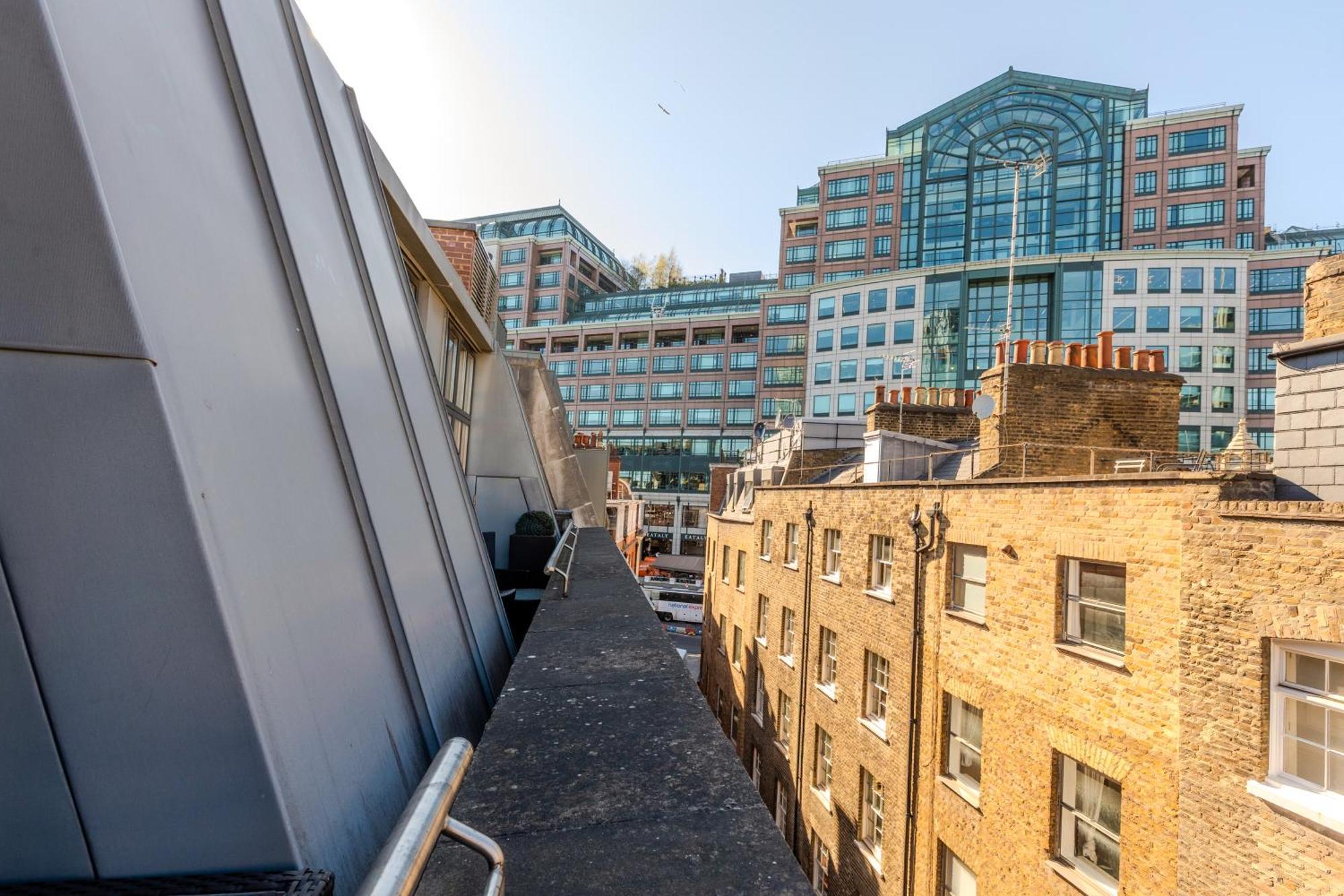Central Servised Apartments On Artillery Lane London Bagian luar foto