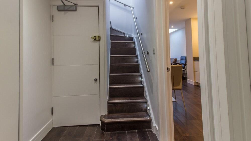 Central Servised Apartments On Artillery Lane London Bagian luar foto